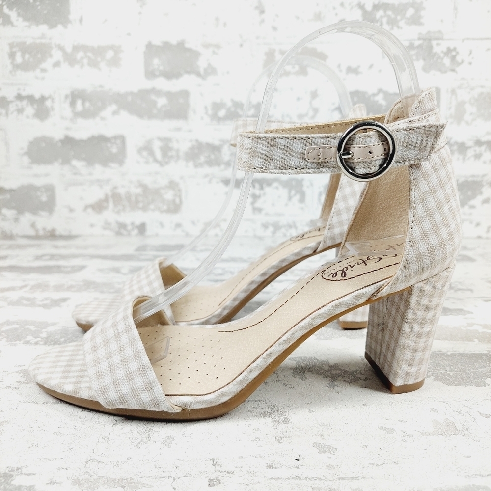 New Lifestride Womens Averly Natural Gingham Wide Sandal V578